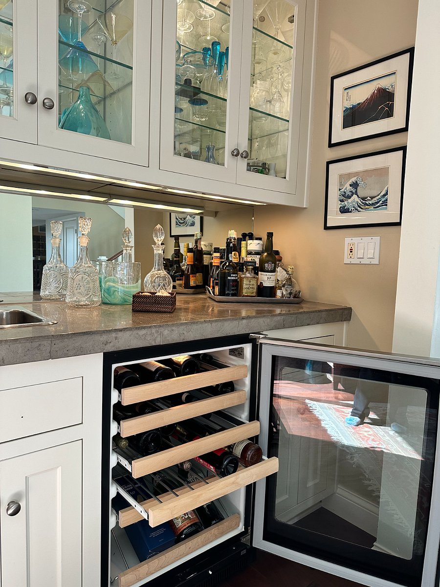 Bar for entertaining