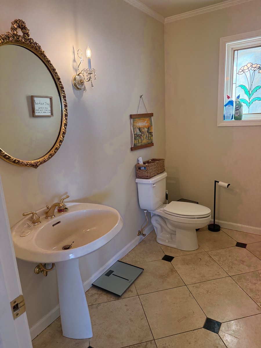 Main floor bathroom