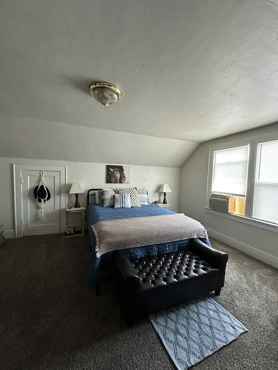 Upstairs bedroom