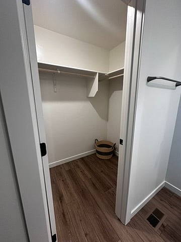 Walk-in closet