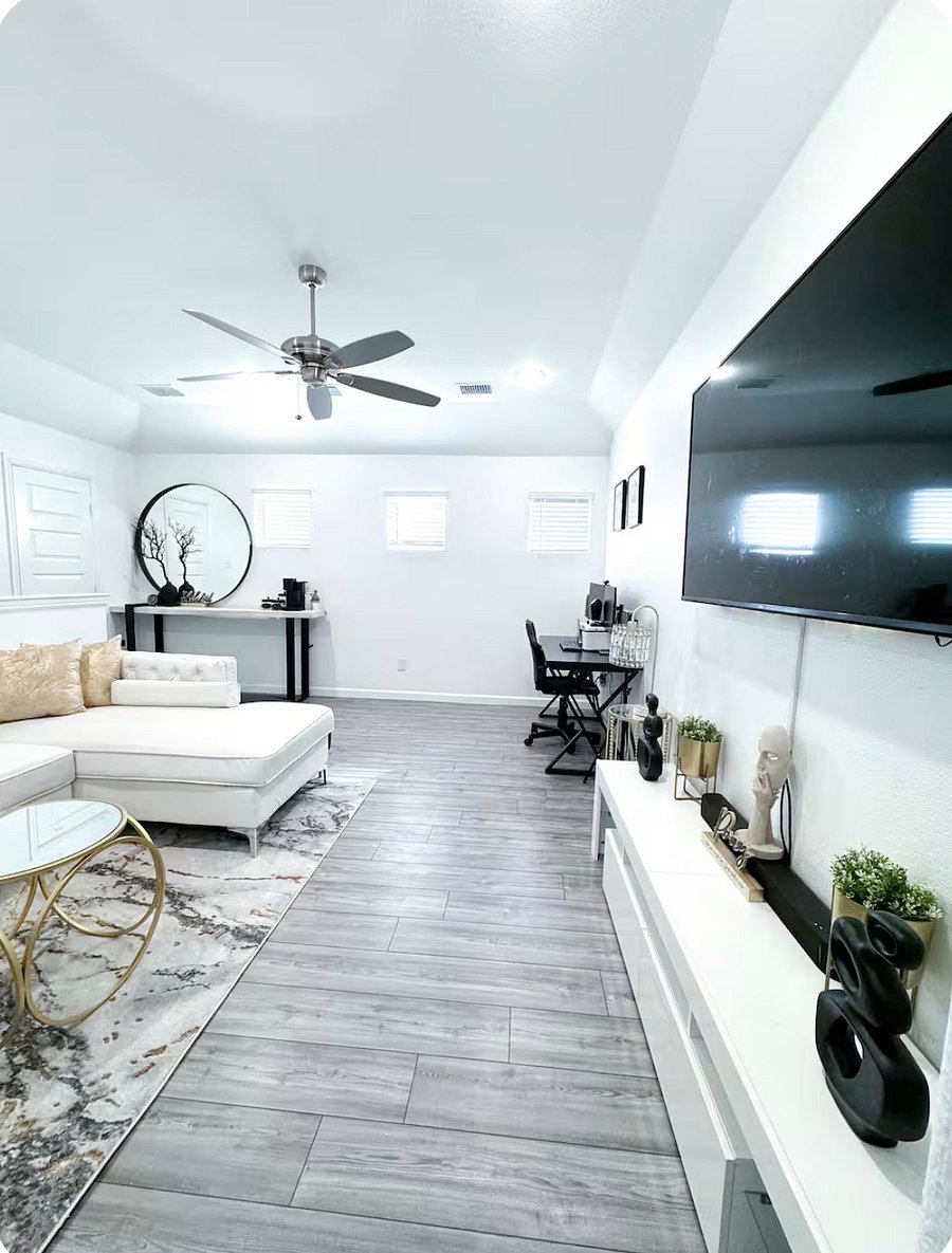 Private Living Room