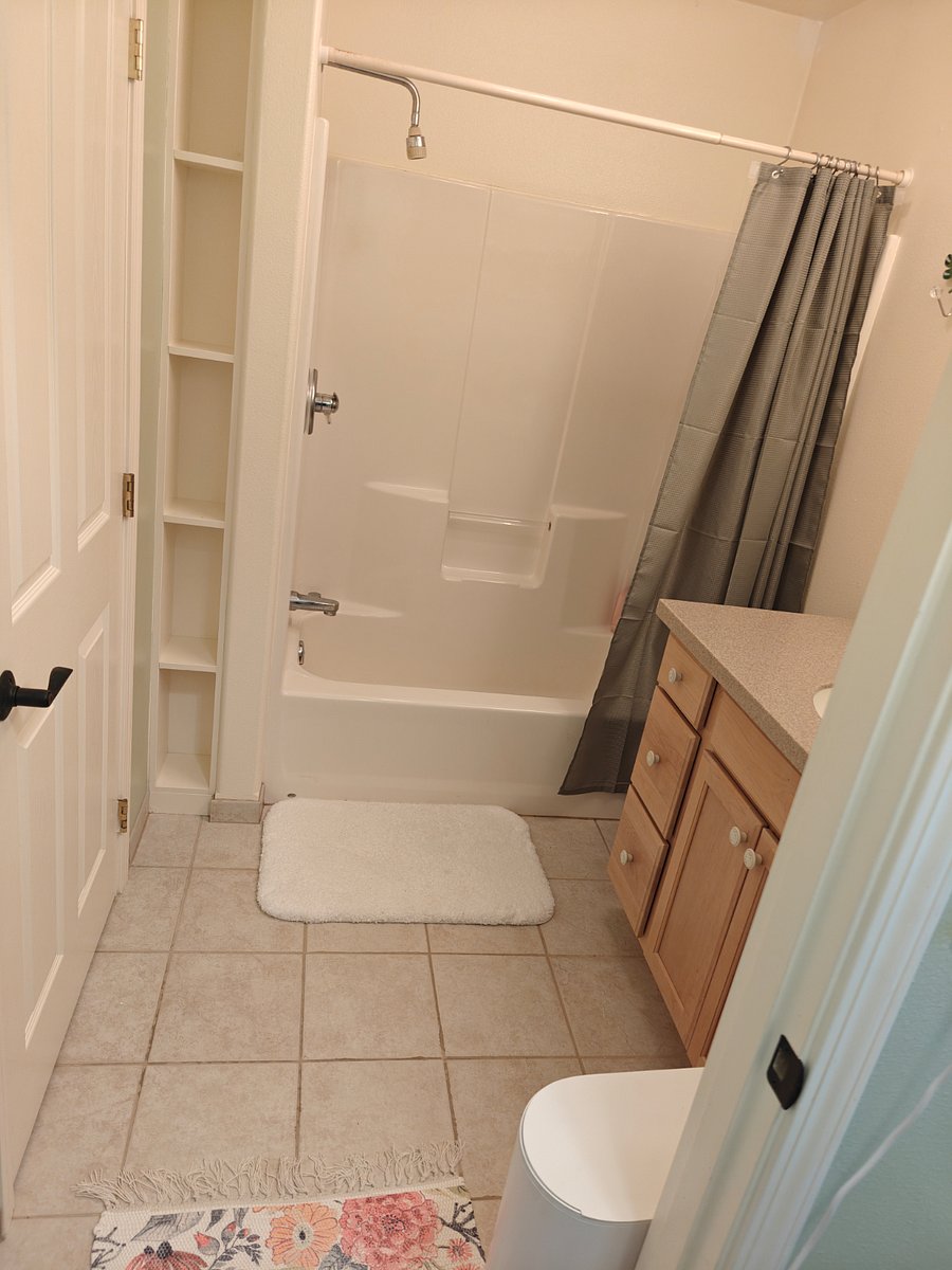 room 1 private bathroom