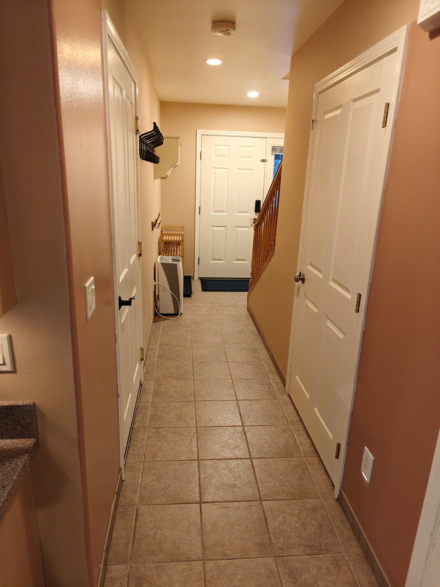 common space entryway / hallway