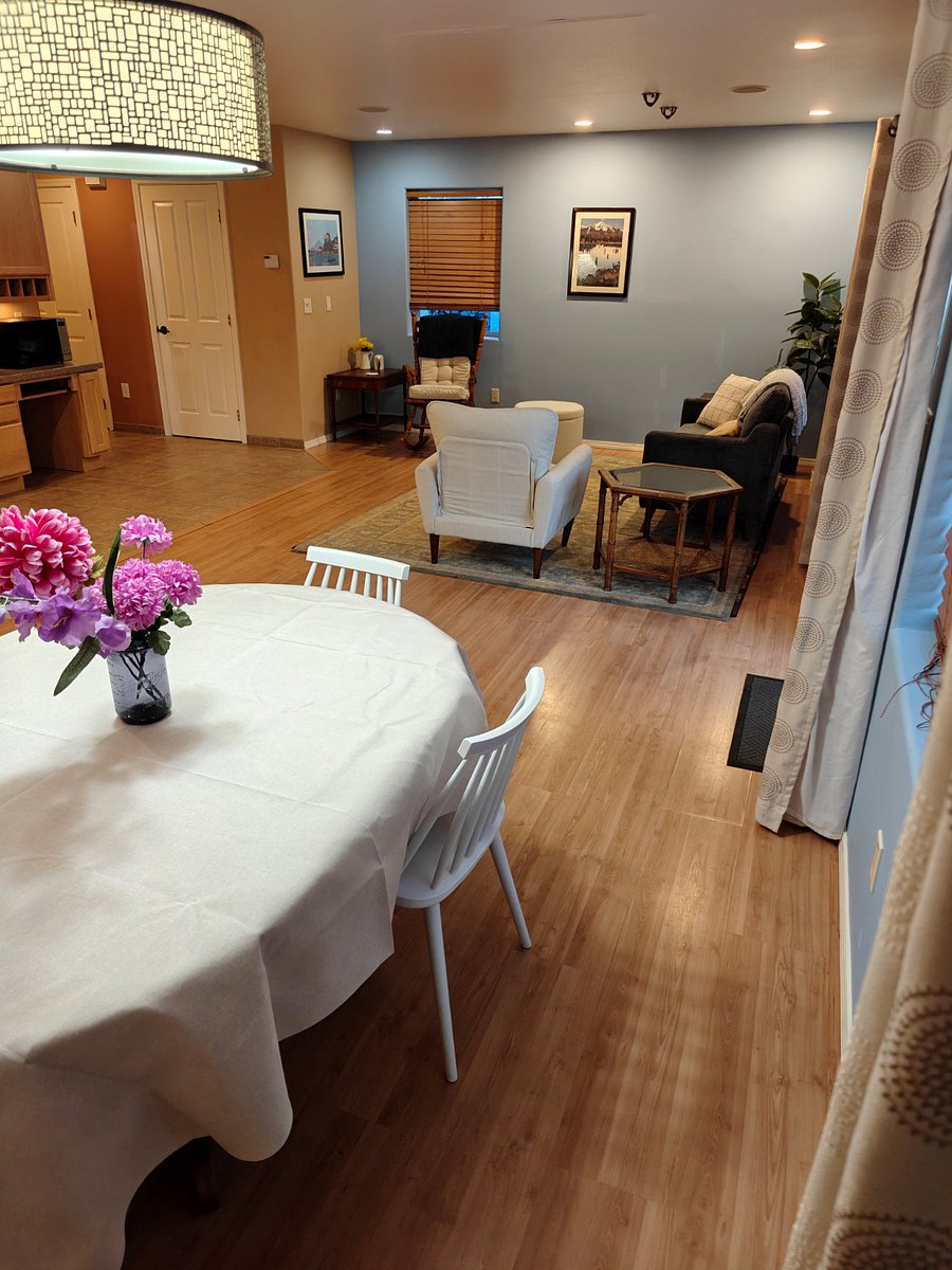 common area living room kitchen