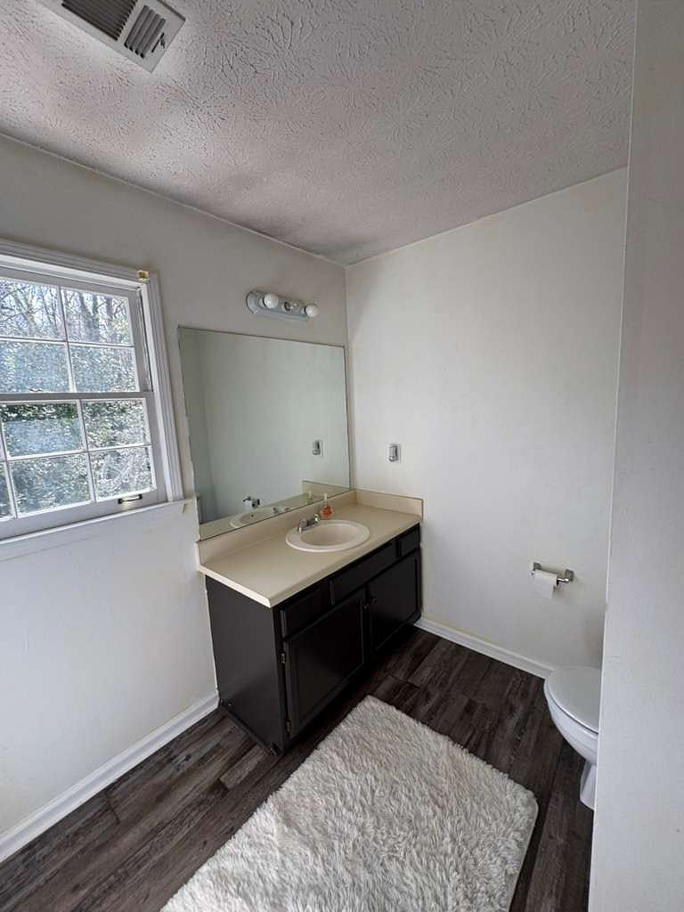 Bathroom 2 Shared