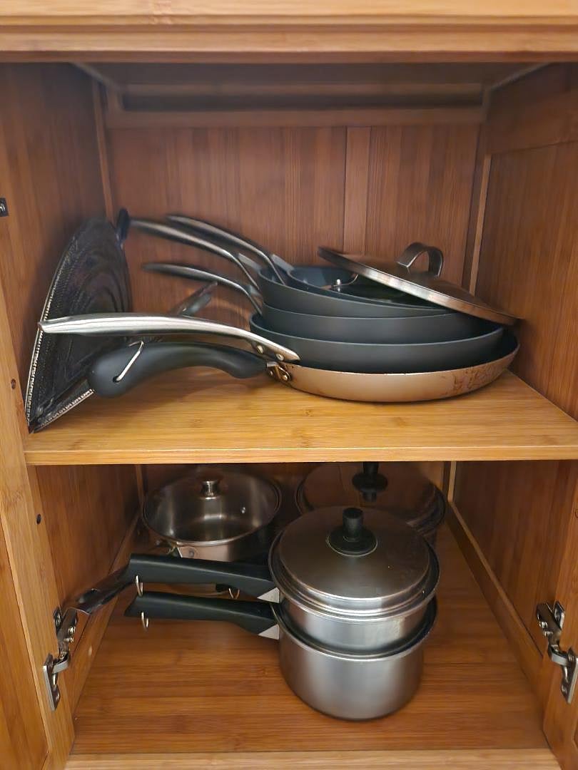 Pots and Pans in rolling island