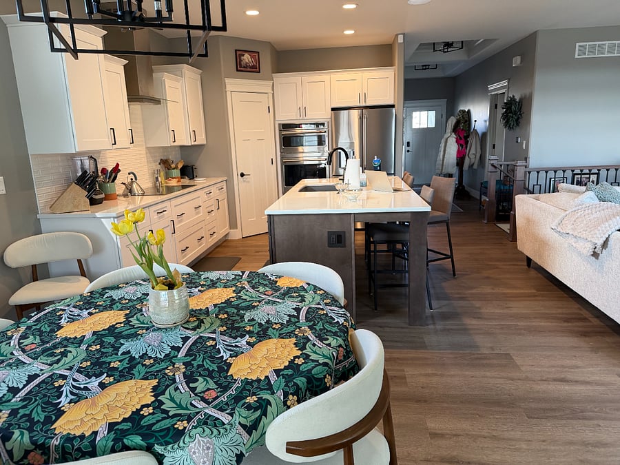 Kitchen & Dining room