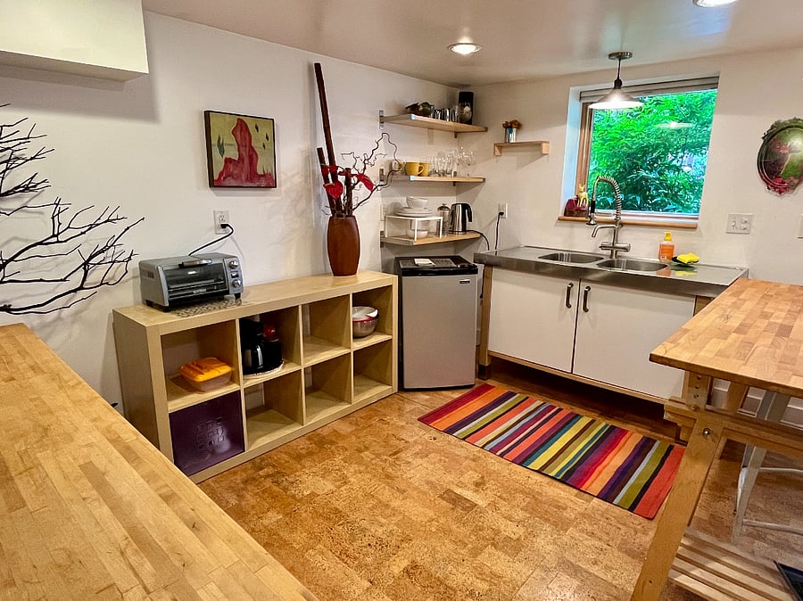 Kitchen area 