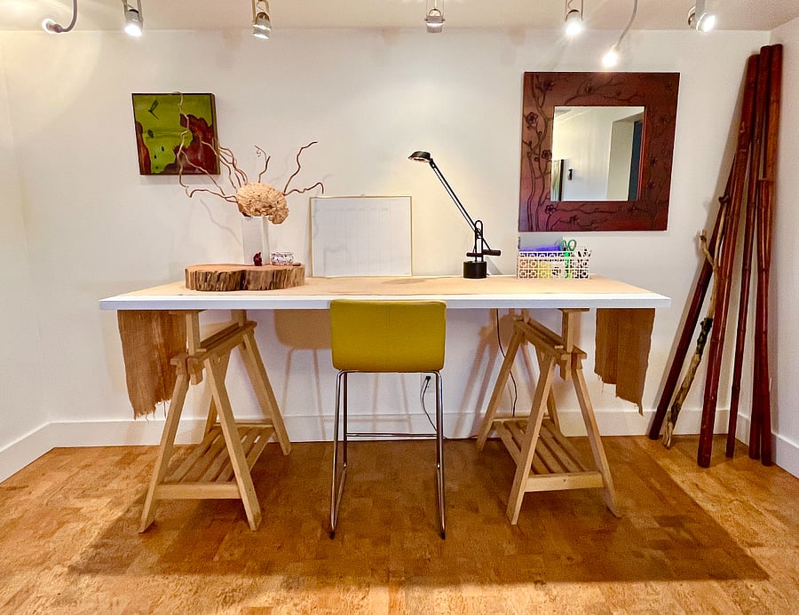 Large adjustable height work station