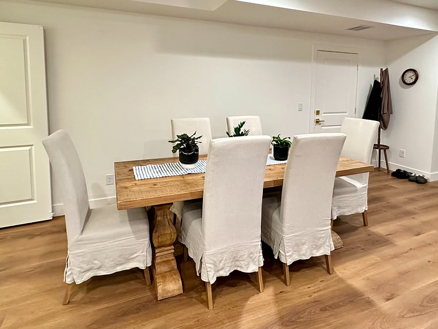 Spacious Dining