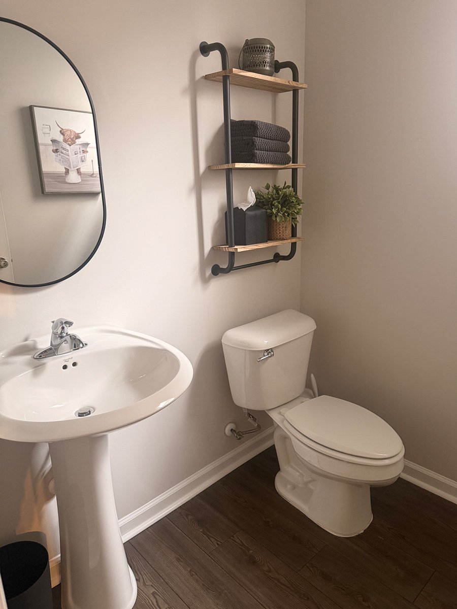 Downstairs half-bath