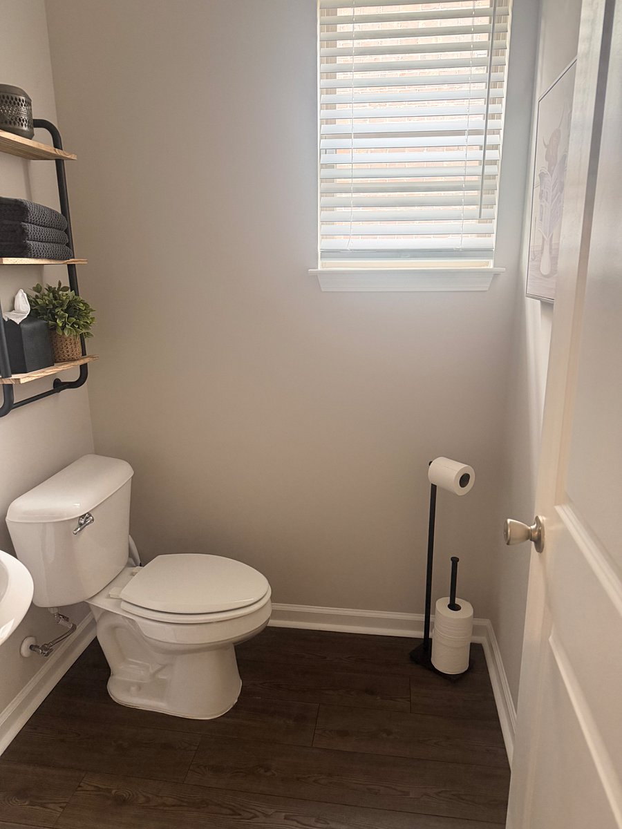 Downstairs half-bath