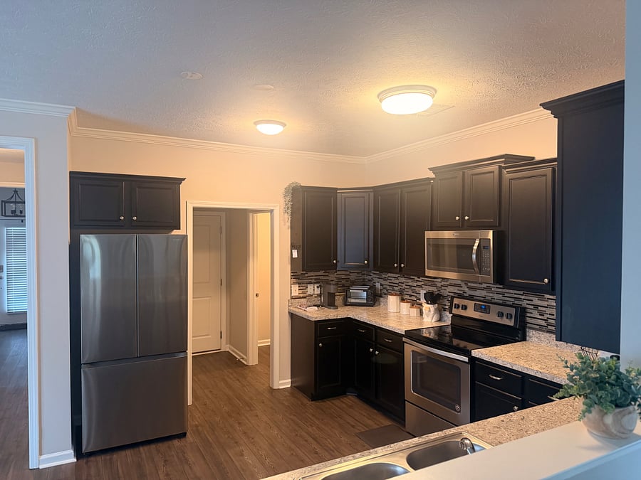 Fully-equipped kitchen