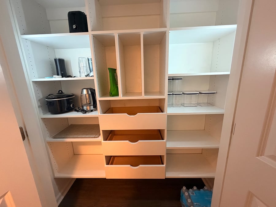 Kitchen pantry