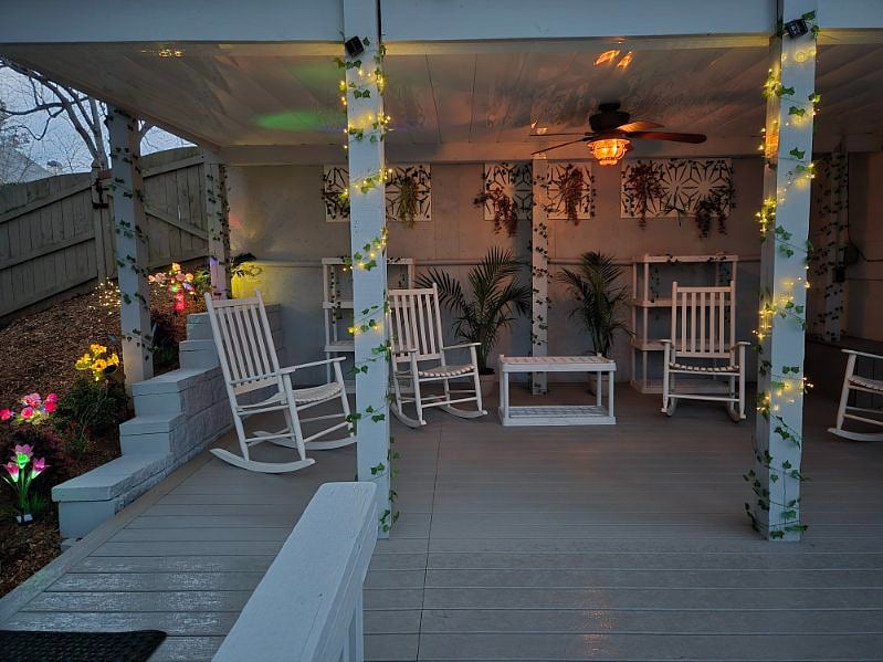 Unwind after a long day & relax in the rocking chairs under the ceiling fan. Enjoy the evening lights, meditate, or be inspired for your next steps.