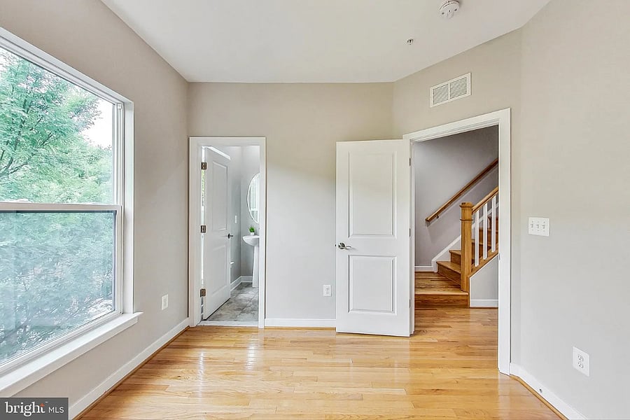 2nd floor bedroom