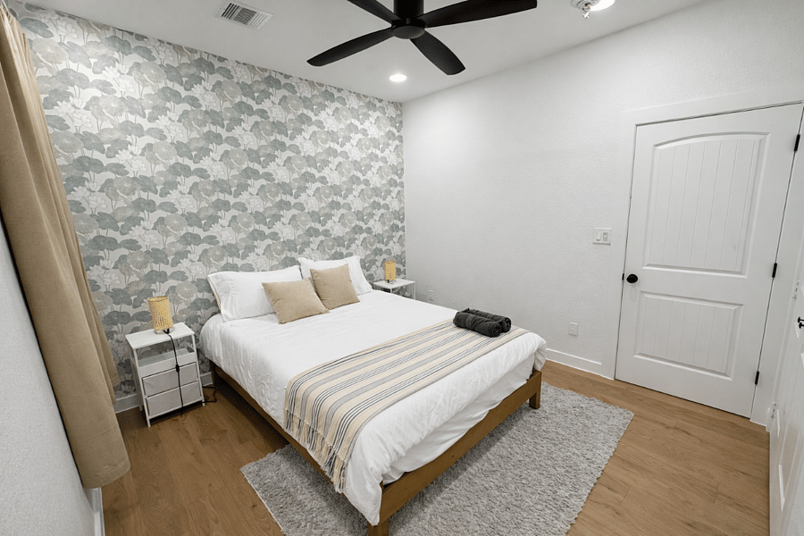 Bedroom 2 - Main Floor