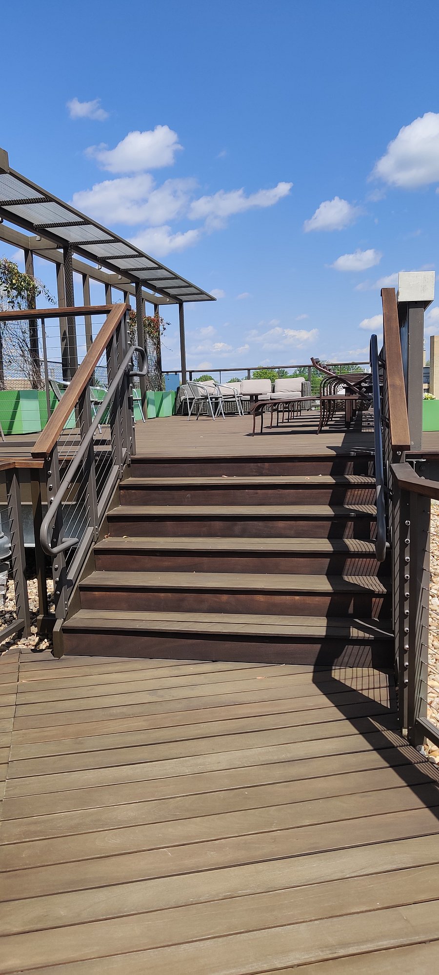 Norther view of the deck. 