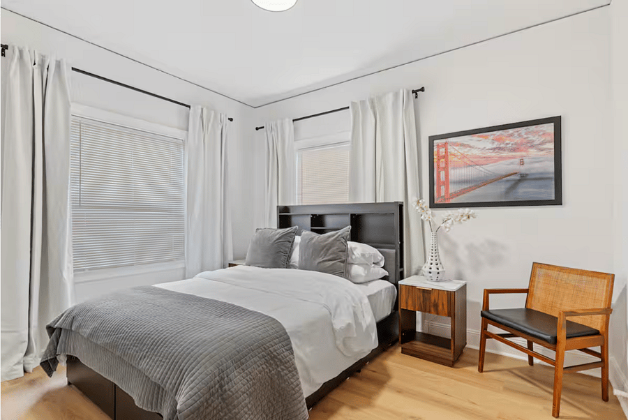 Main bedroom (Queen Bed)