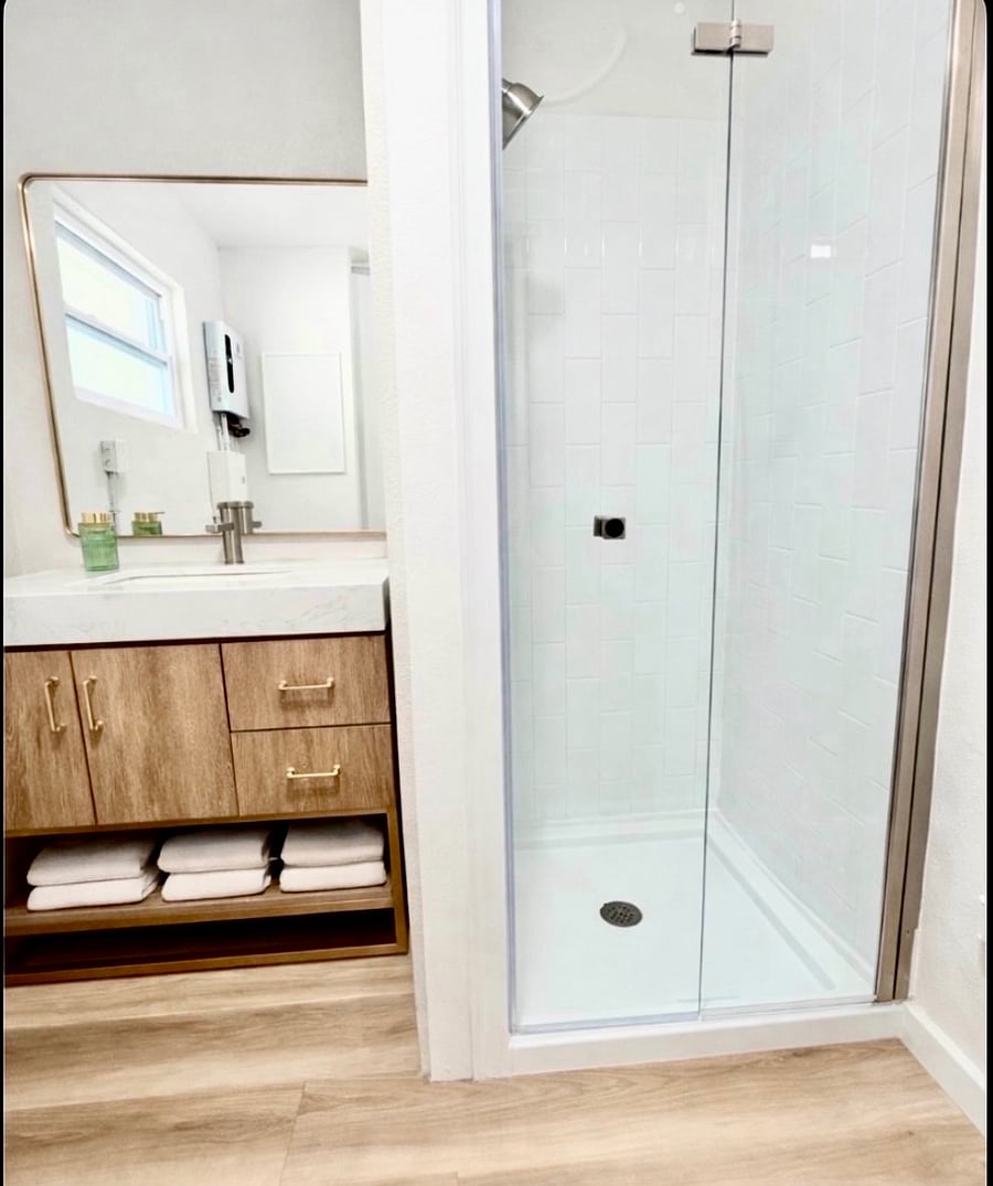Second bathroom 
