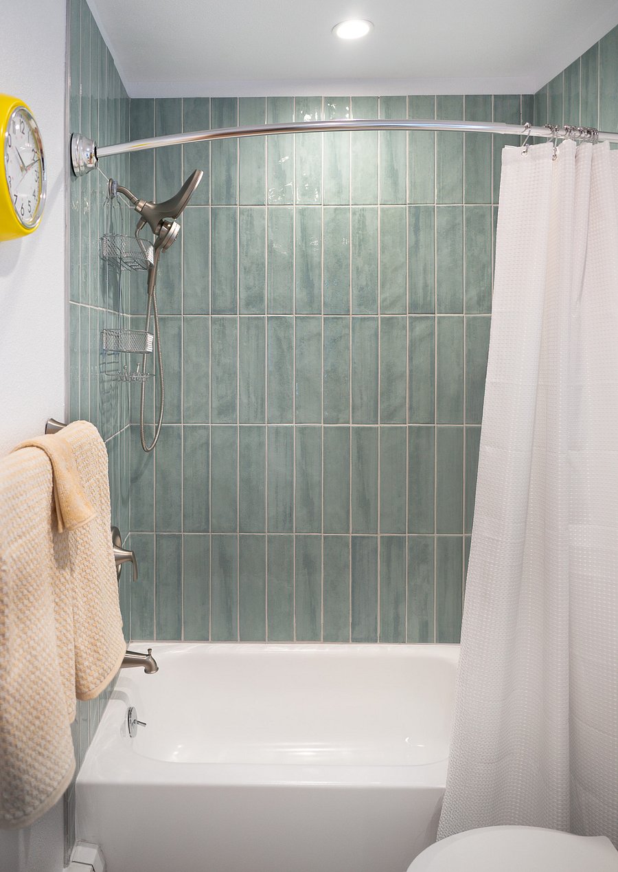 Newly renovated bath with spa like features