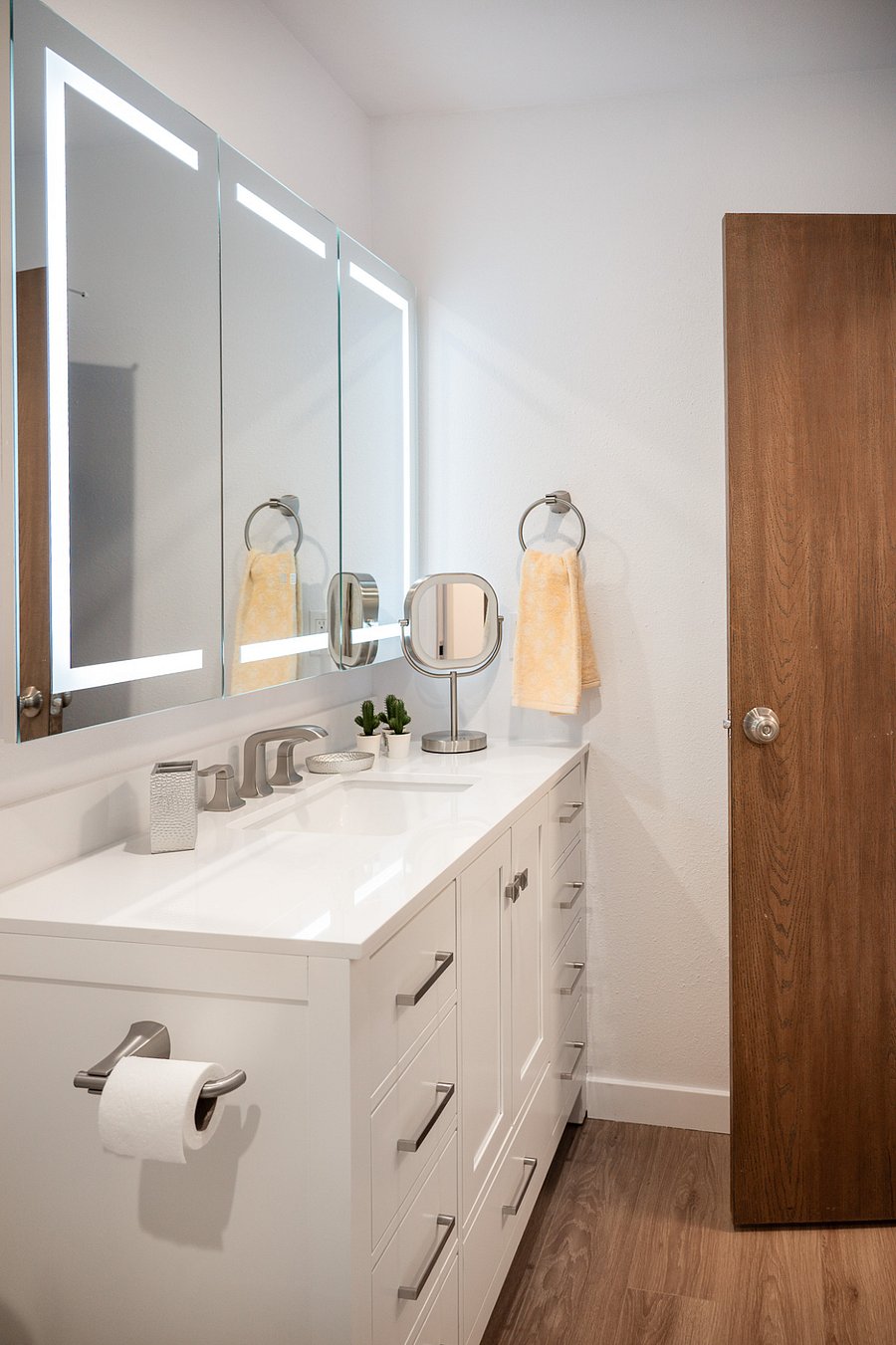 Newly renovated bath with spa like features