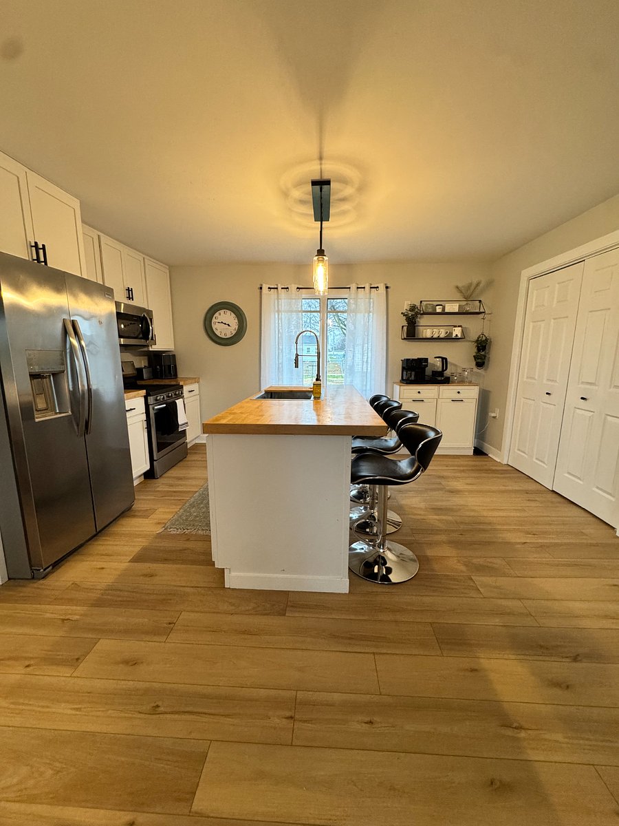 Kitchen with Island