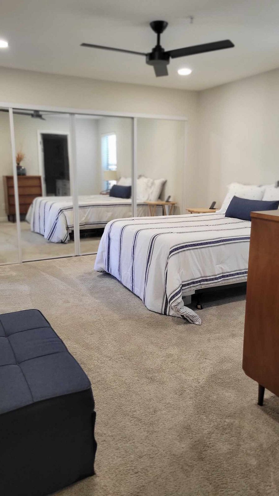 Master bedroom (queen)