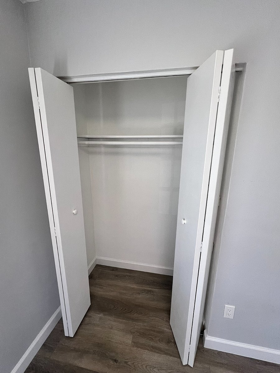 Bedroom clauset
