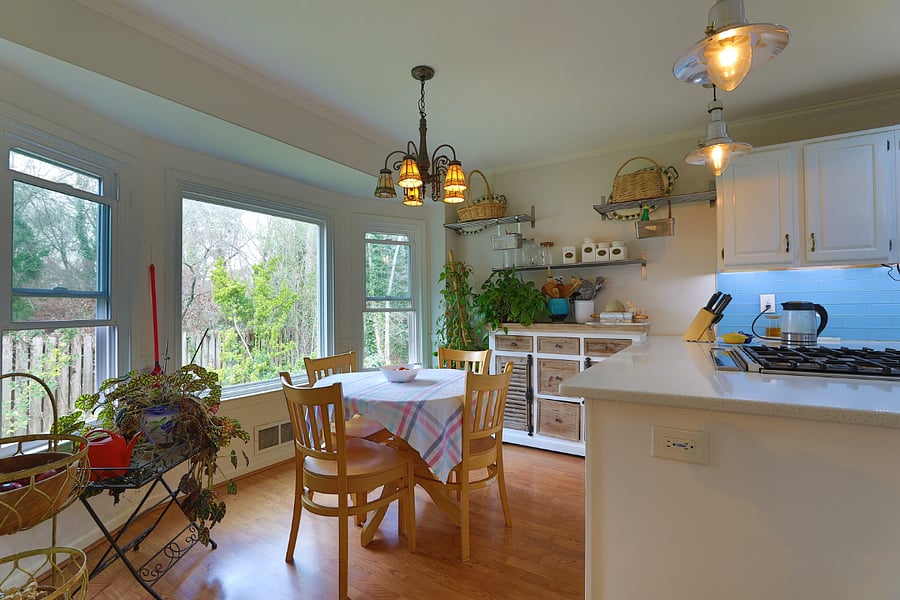 Shared breakfast area in the kitchen