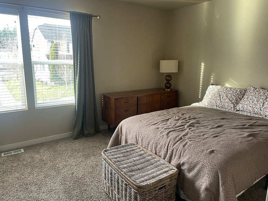 Private guest room