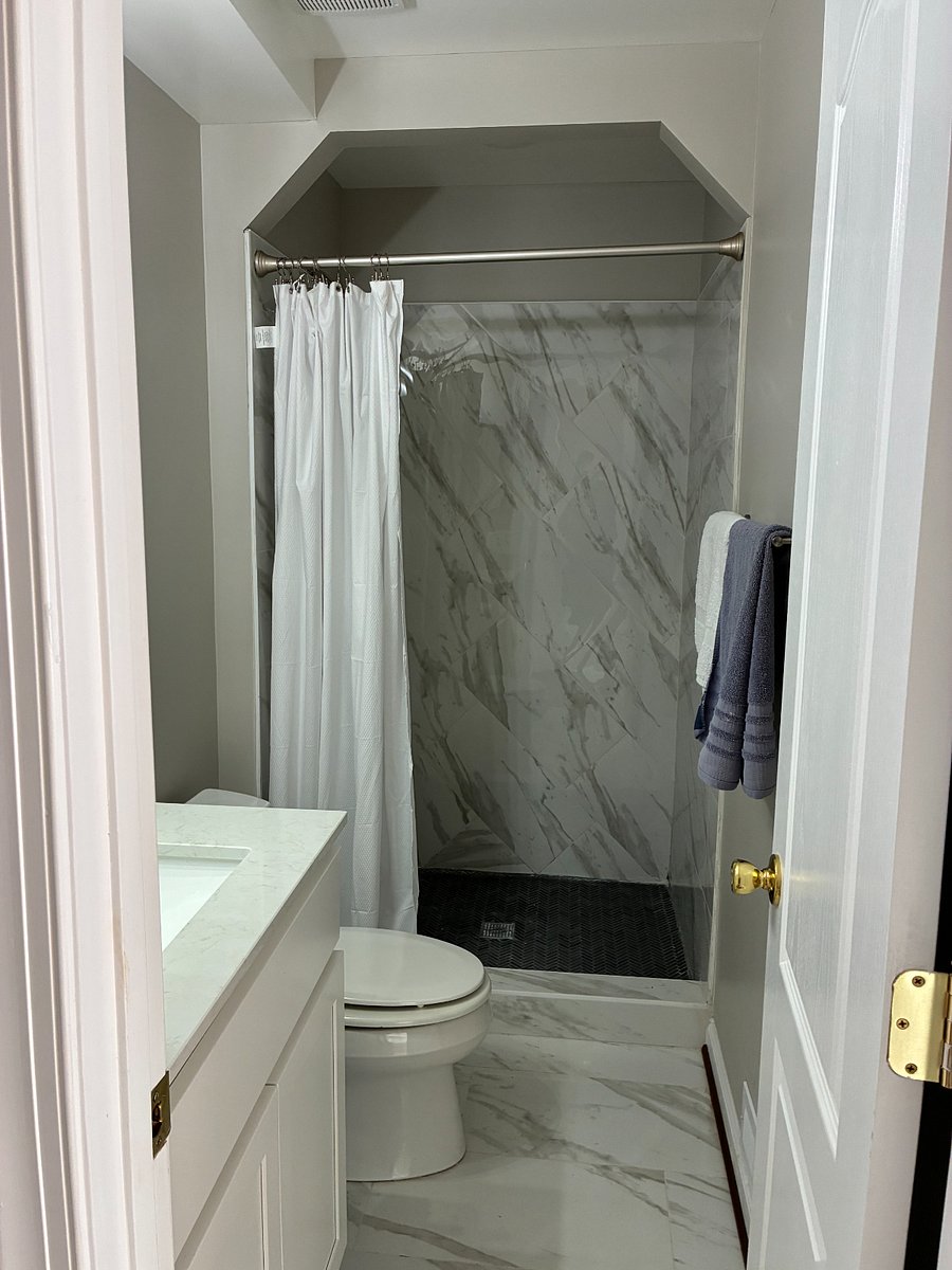 Master Bedroom #2 Ensuite 
