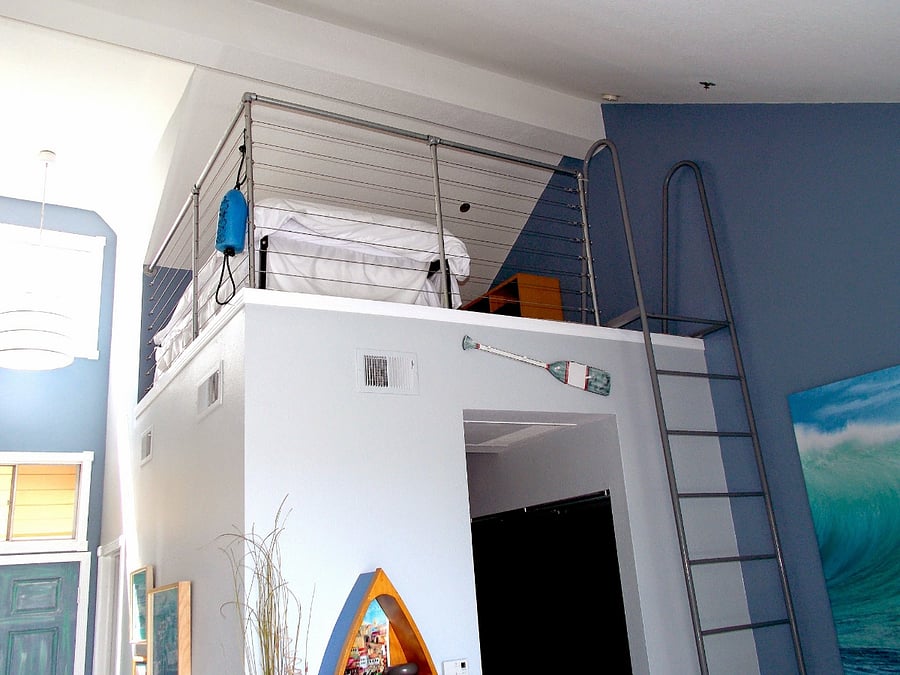 Loft has two additional twin beds.