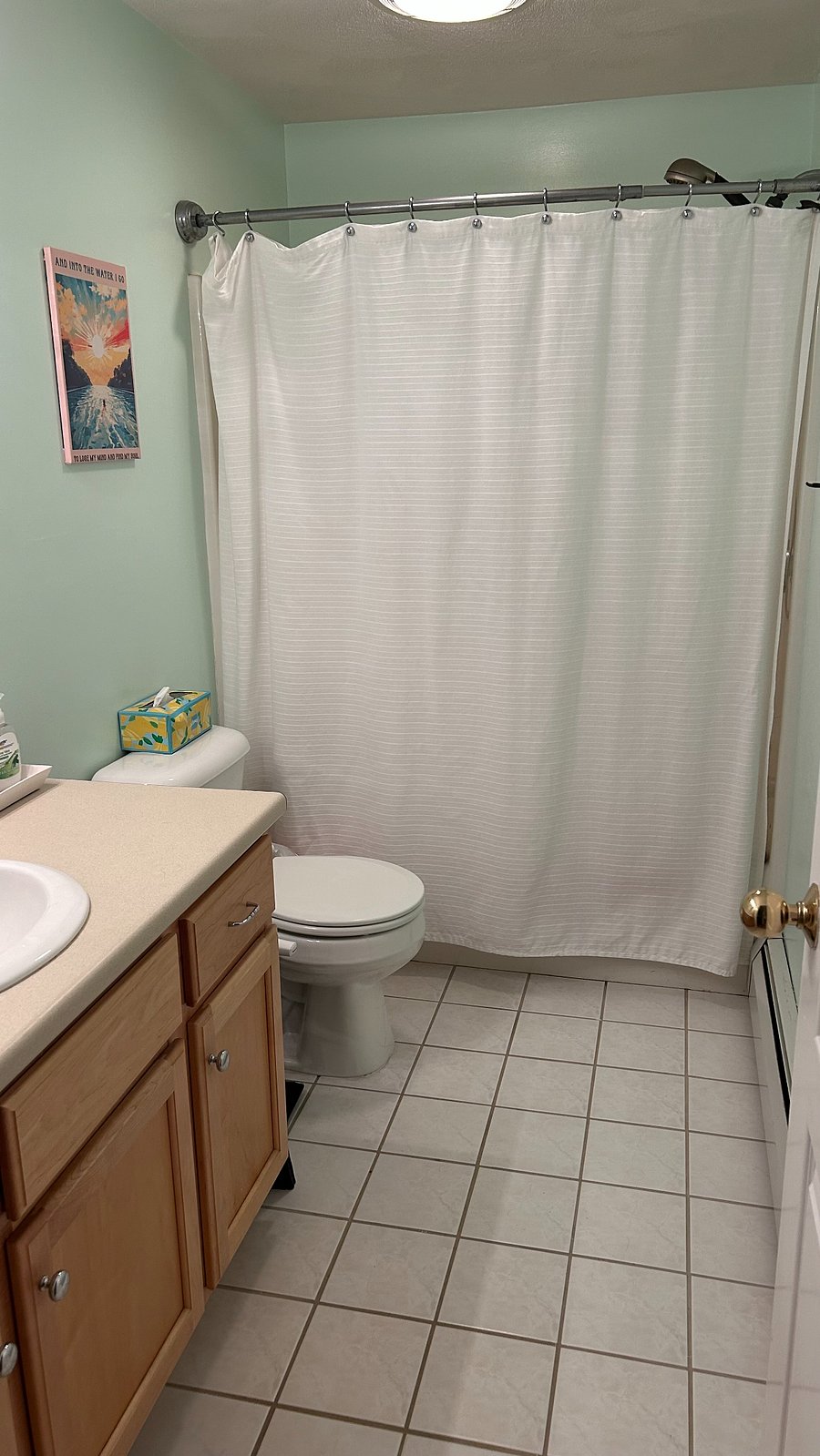 Full bathroom - upstairs