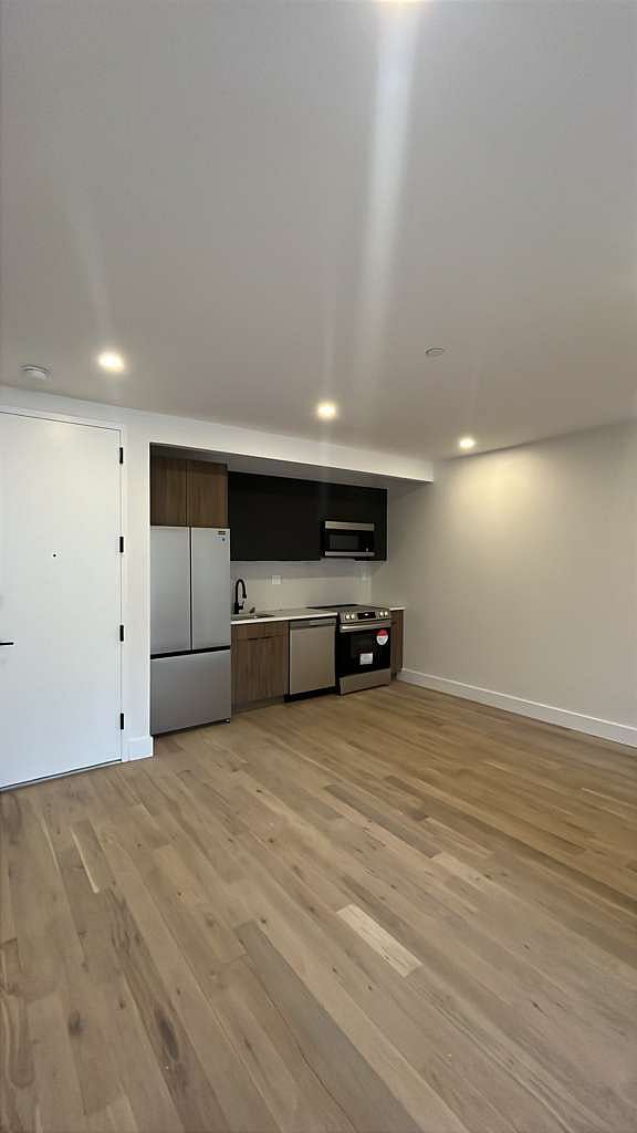 Furnished Finder property 974267_1 photo 4