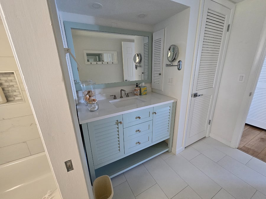 Guest vanity.