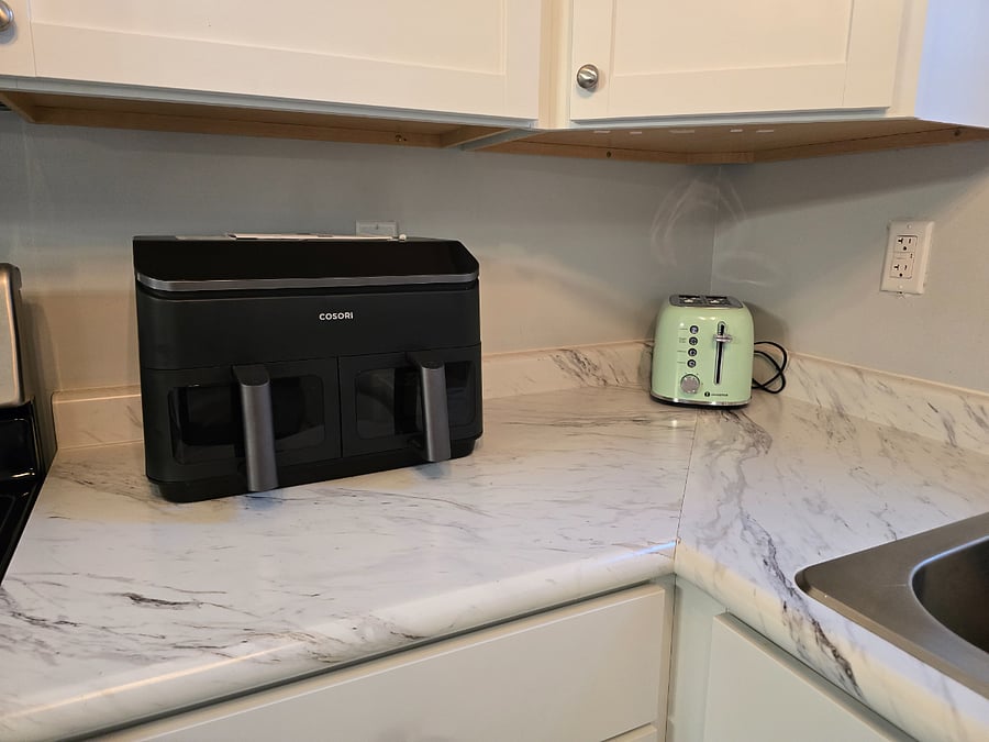 Fully-equipped kitchen.  Toaster and smart air-fryer.