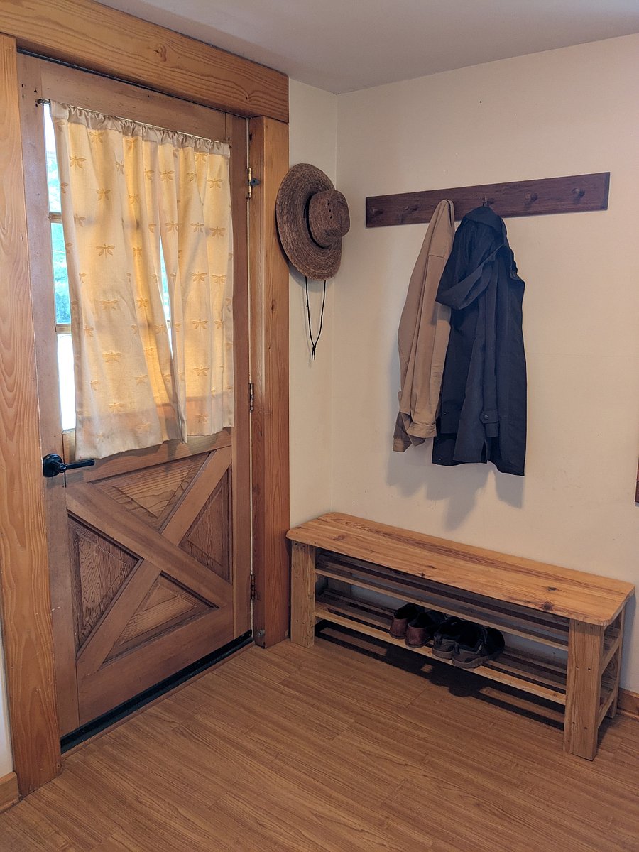 Entry way