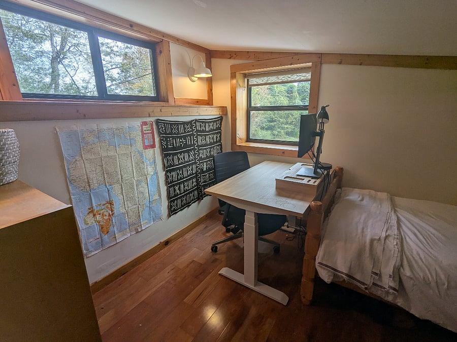 Upstairs bedroom/ home office