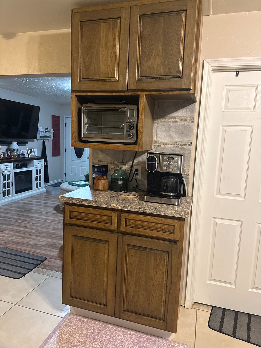 Coffee and breakfast center