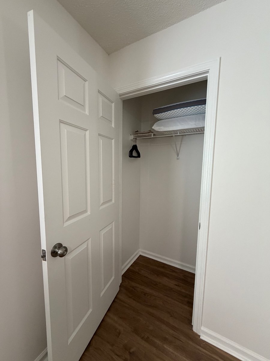 Second closet bedroom 101