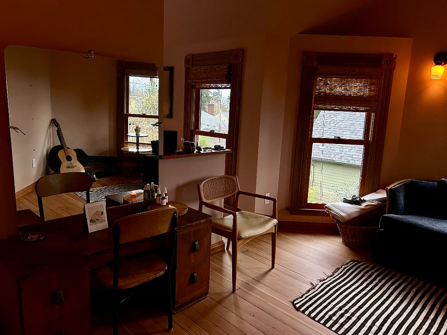 Master Bedroom Living Area