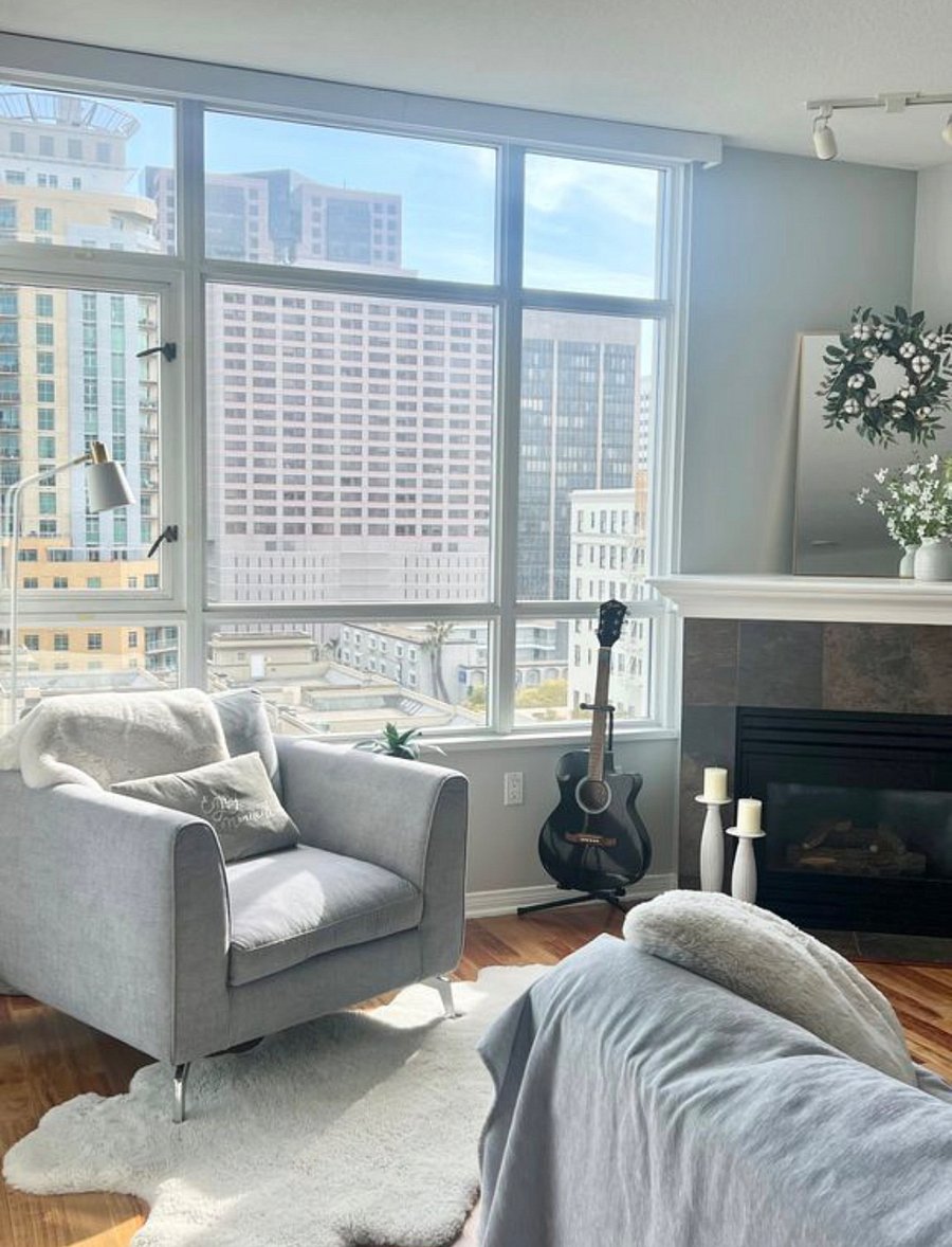Living room.