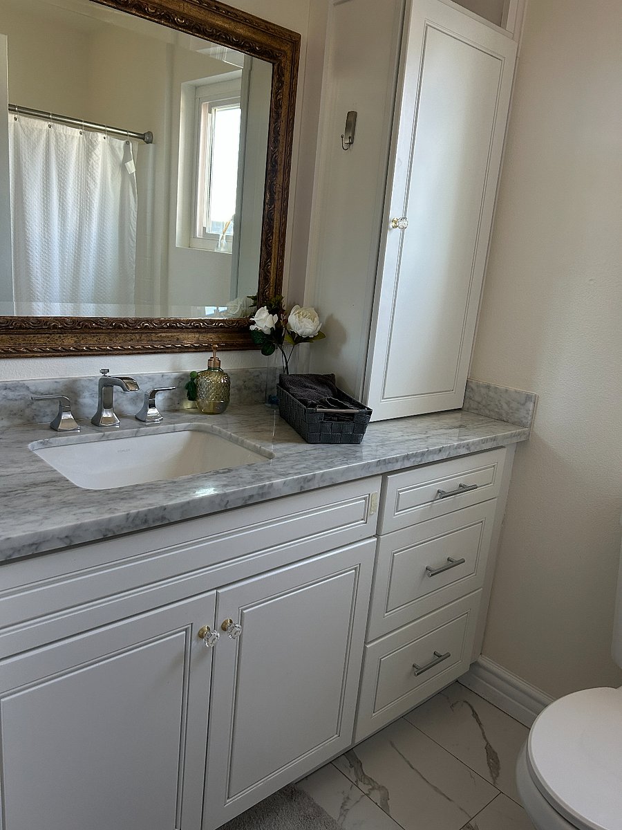 Second bathroom 