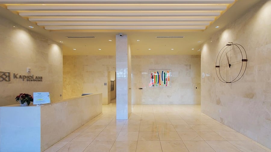 Front Desk/ Lobby with 24 hour on-site security. 
