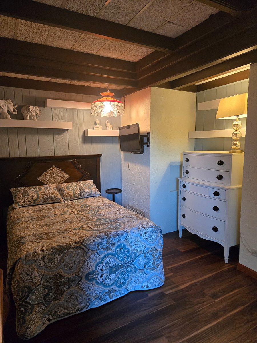Room 4 - Currently Occupied