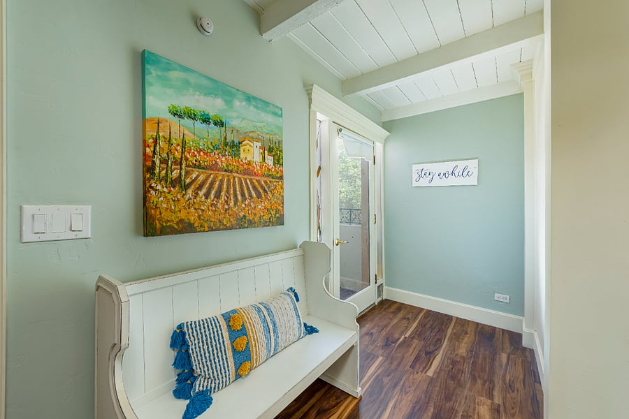 Room 5 - 2 Spaces Currently Available - Ladies' European-Style Hostel Suite