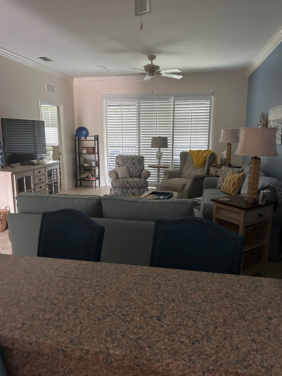 Spacious living room
