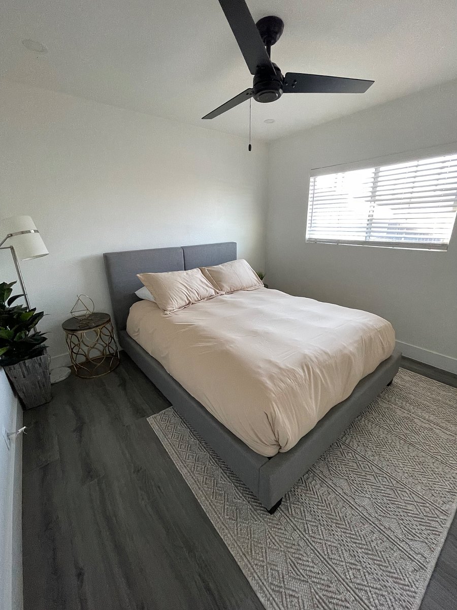 Second bedroom