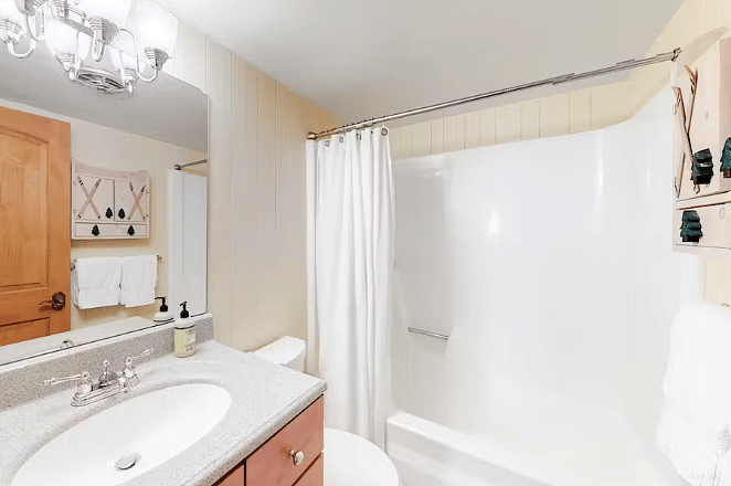Lower level bath